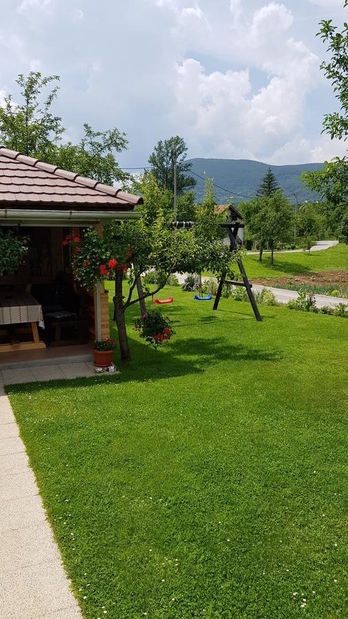 Guest House Adrijana Selište Drežničko Exterior foto